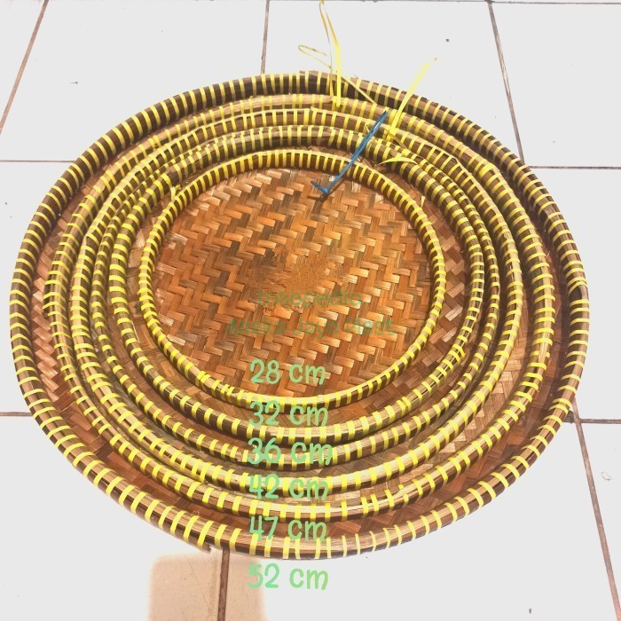 Tampah bambu Jawa / Tampah bambu rapih Kecil sampai sedang / Tampah Anyaman