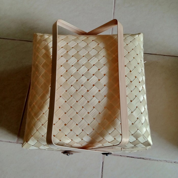 

DISKON besek bambu kaki tangkai uk 30x30/hampers