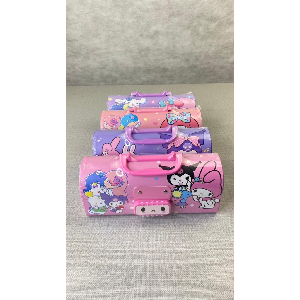 

Merauke Online Kotak Pensil Karton D 3051SR Sanrio Tempat Pensil Pencil Case