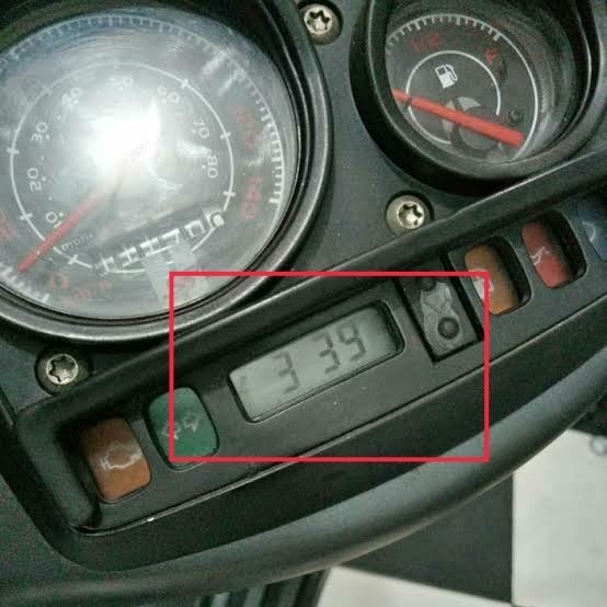 ✨READY✨ -Baterai Jam Digital Speedometer Vespa Modern LX S GTS