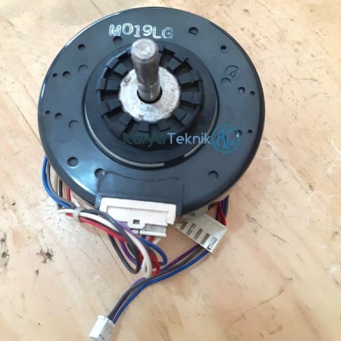 MOTOR FAN DINAMO AC DAIKIN 1/2PK - 1PK