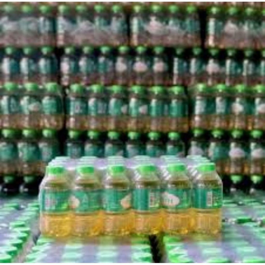 

New Minyak Goreng Fitri 200 ml 1 Slop Isi 24 PCSPremium