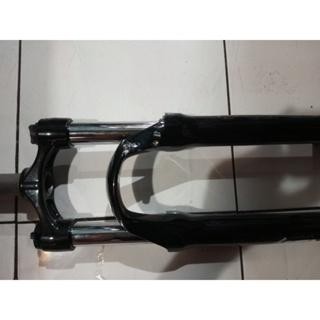 Fork Suntour XCM 26 inch Lock out Travel 100 shock depan coil garpu mtb sepeda gunung xc 26inch - Hi