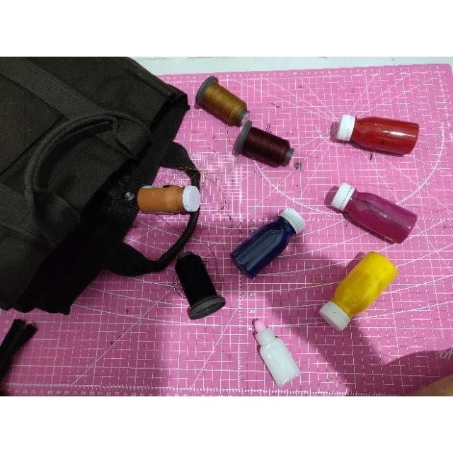 

Cat Pinggiran Kulit Pinggir Edge Tas Dompet Ban Pinggang DOP DOFF - 50ml