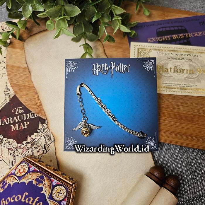 

Golden Snitch Bookmark Pembatas Buku Harry Potter - Ukiran