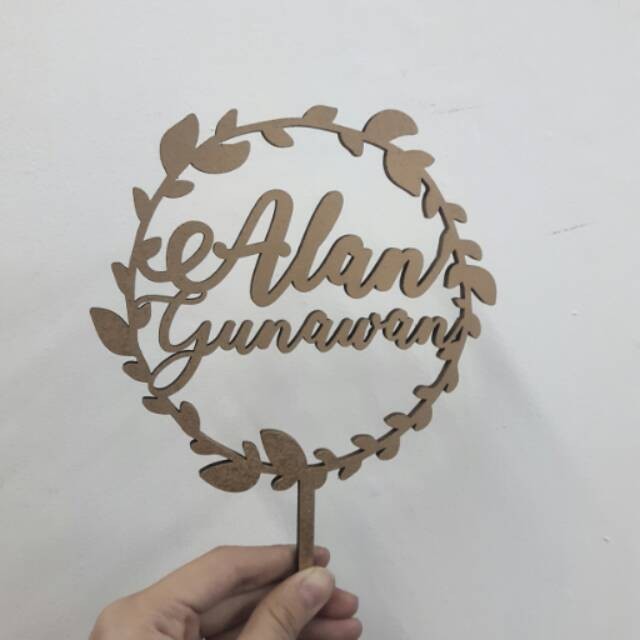 

CAKE TOPPEE KAYU 20X15