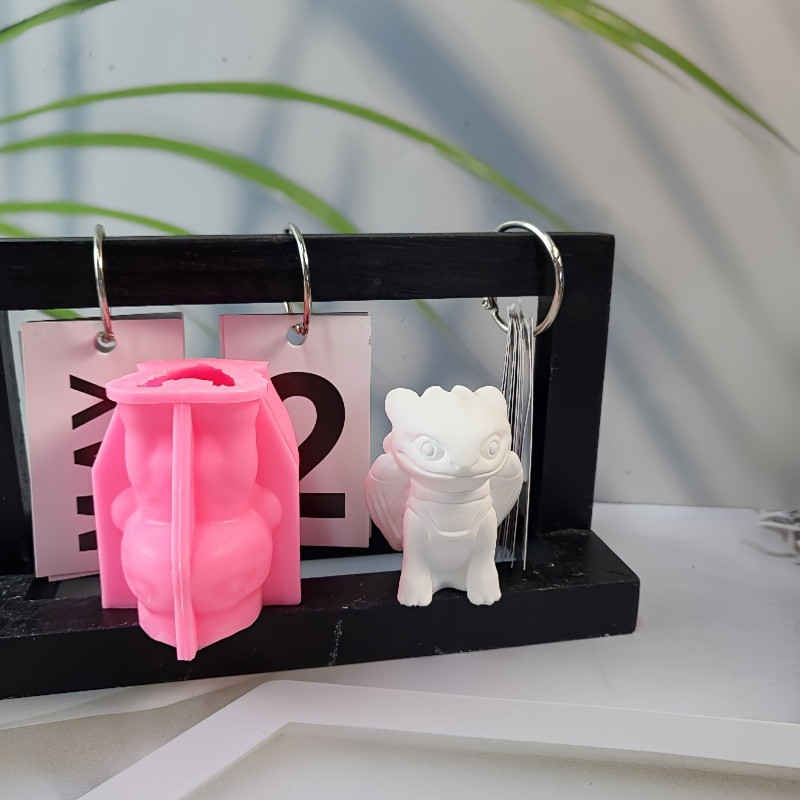 

Candle Making Silicone Mold：Cartoon Dinosaur Design，DIYCraft Mold，Flexible and Durable，Irregular Shape，Widely Used-Suitable for