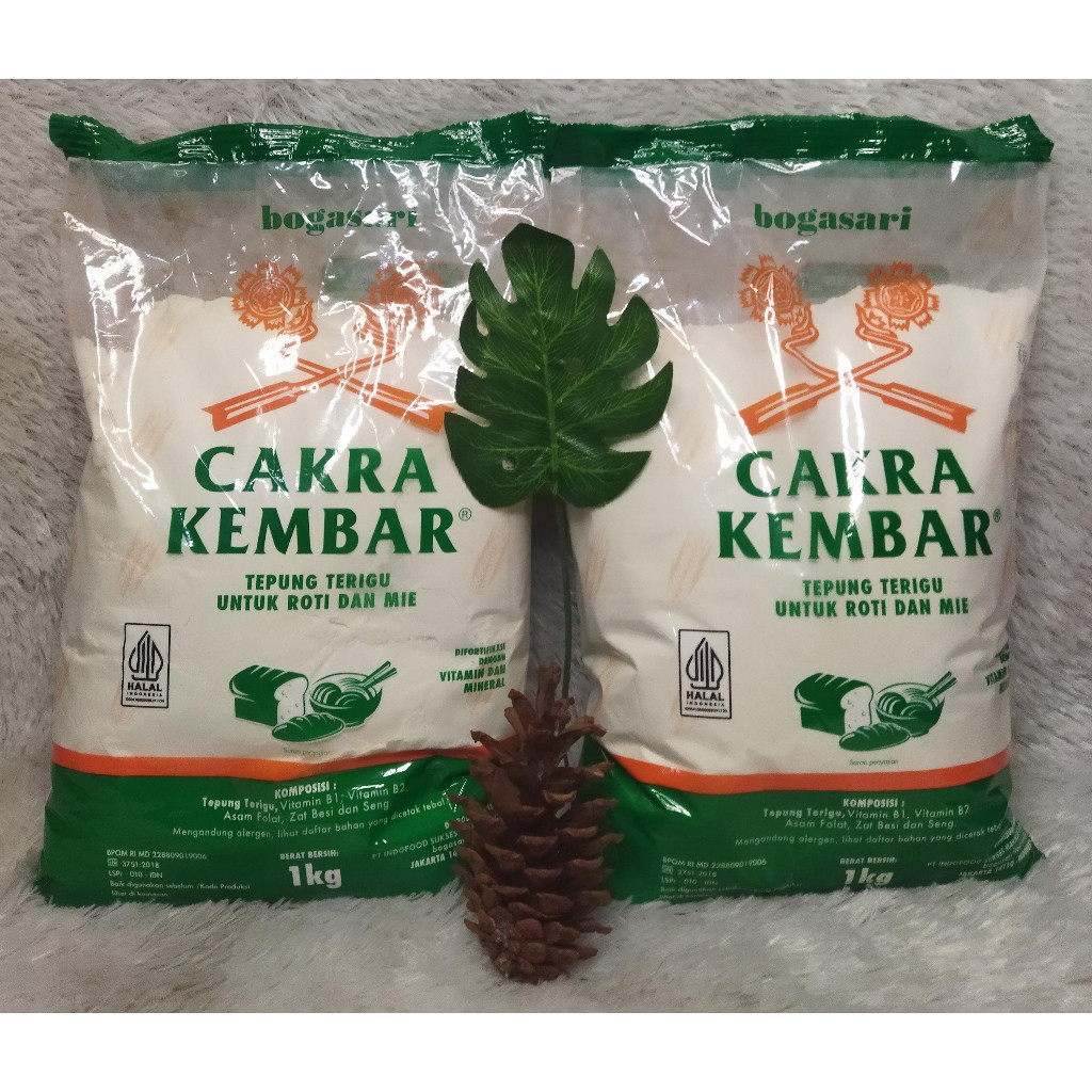 

( JATIM ) TEPUNG TERIGU CAKRA KEMBAR KEMASAN 1KG 1DS ISI 12PCS