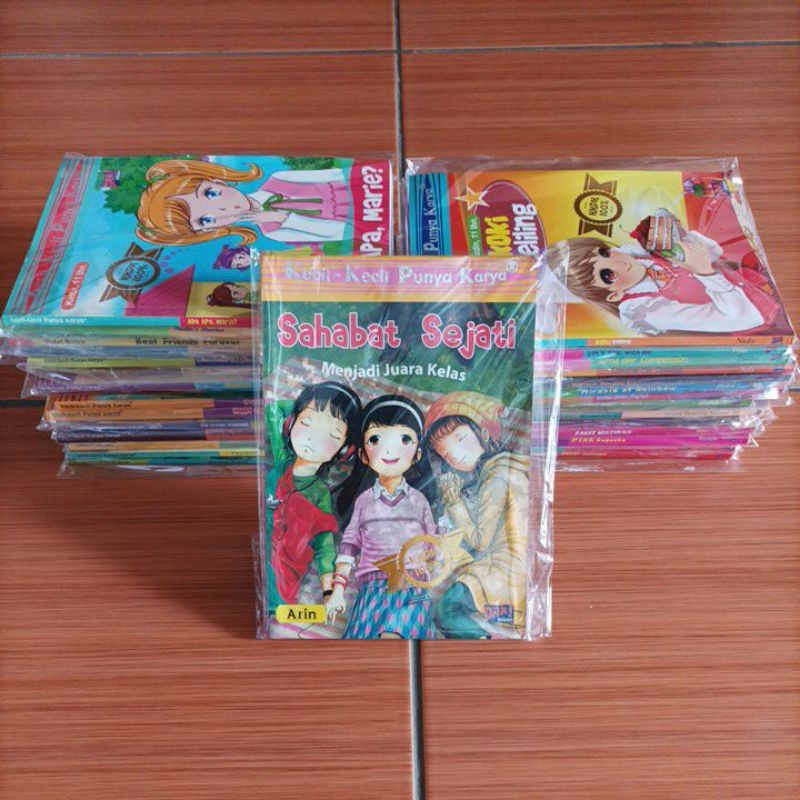 

BUKU CERITA ANAK K K P K F a n t a s Teen Pink B e r r y Next G