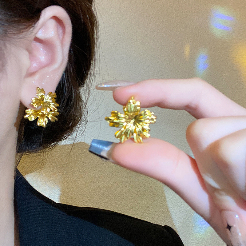 【CHACHA】Anting Bunga Emas Peri Vintage Mewah Niche Depan-Belakang Mode Kelas Atas Q451