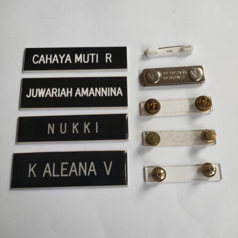 

Bigsale Nametag PNS / Nametag Akrilik Glossy / Nametag Gravir / Nametag Akrilik Murah / Nametag Murah / Nametag Gravir / Name Tag Gravir / Nametag Ukir / Name Tag Ukir / Nama Dada Ukir / Nama Dada Gravir