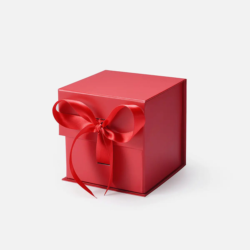 

Liyueyibox S Cube magnet rigid gift box/home/wedding/party packaging/provide custom logo service on bag and sticker