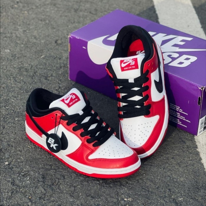 NIKE SB DUNK LOW J-PACK CHICAGO