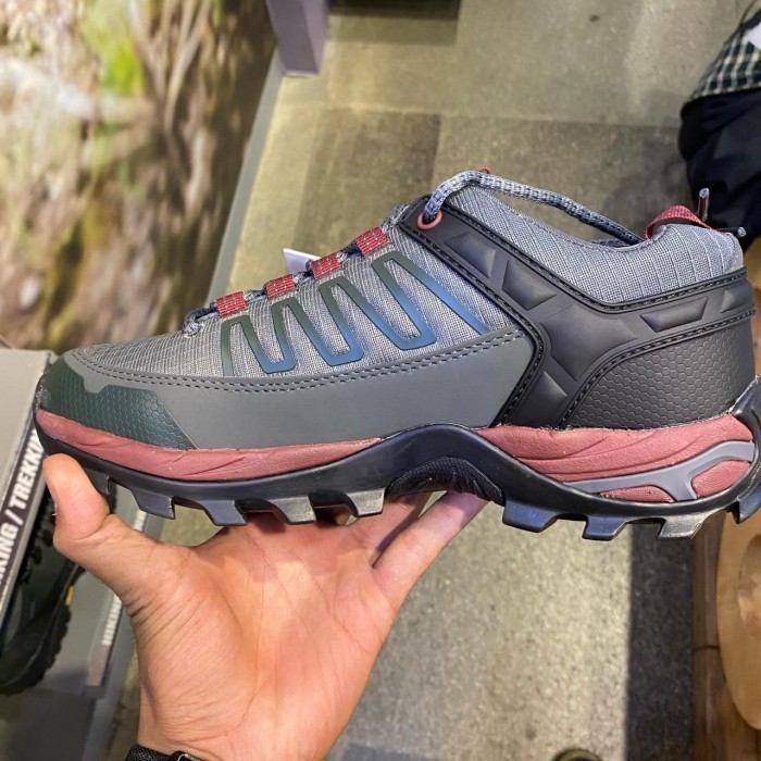 EIGER 1989 SEPATU GUNUNG HIKING MOUNTERING LEOPARD SHOES - GREY