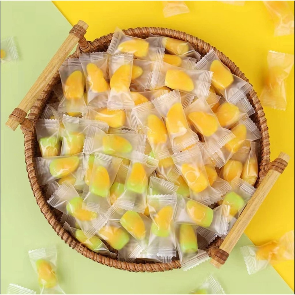 

[Permen buah jelly kupas] HALAL LIANGGUI PEELED FUDGE cemilan cemilan manis| Permen Lunak Aneka Buah Viral | Candy Jelly Gummies Manggo Permen Lunak Rasa stroberi Anggur Jeruk | 108gr Permen Lianggui Rasa Mangga Permen Lianggui Rasa Stroberi Permen