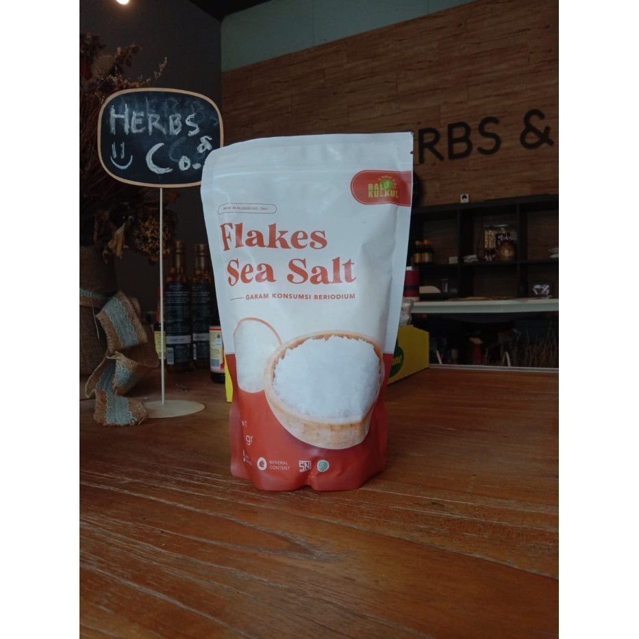 

cocoonrebirth Natural Bali Kulkul Flakes Sea Salt 500 Gr ( Garam Laut Kasar )