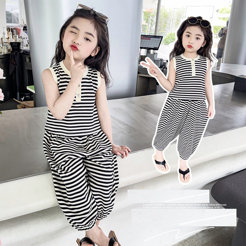 SETELAN GARIS LENGAN KUTUNG AQILA ONE SET CELANA JOGGER FASHION KOREA