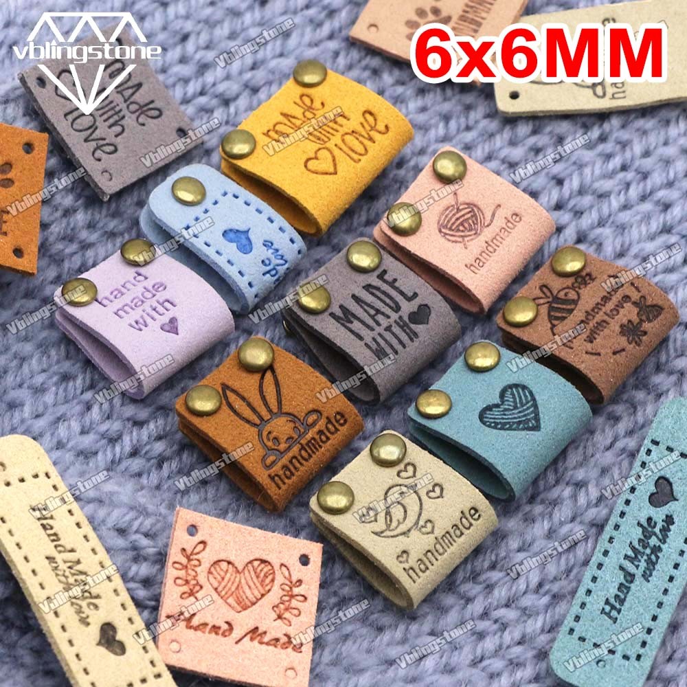 

20pcs Mix Leather Labels with 100Sets 6x6MM Metal Spikes Handmade Labels Embossed Tags for Clothes DIY Hats Sewing Accessories