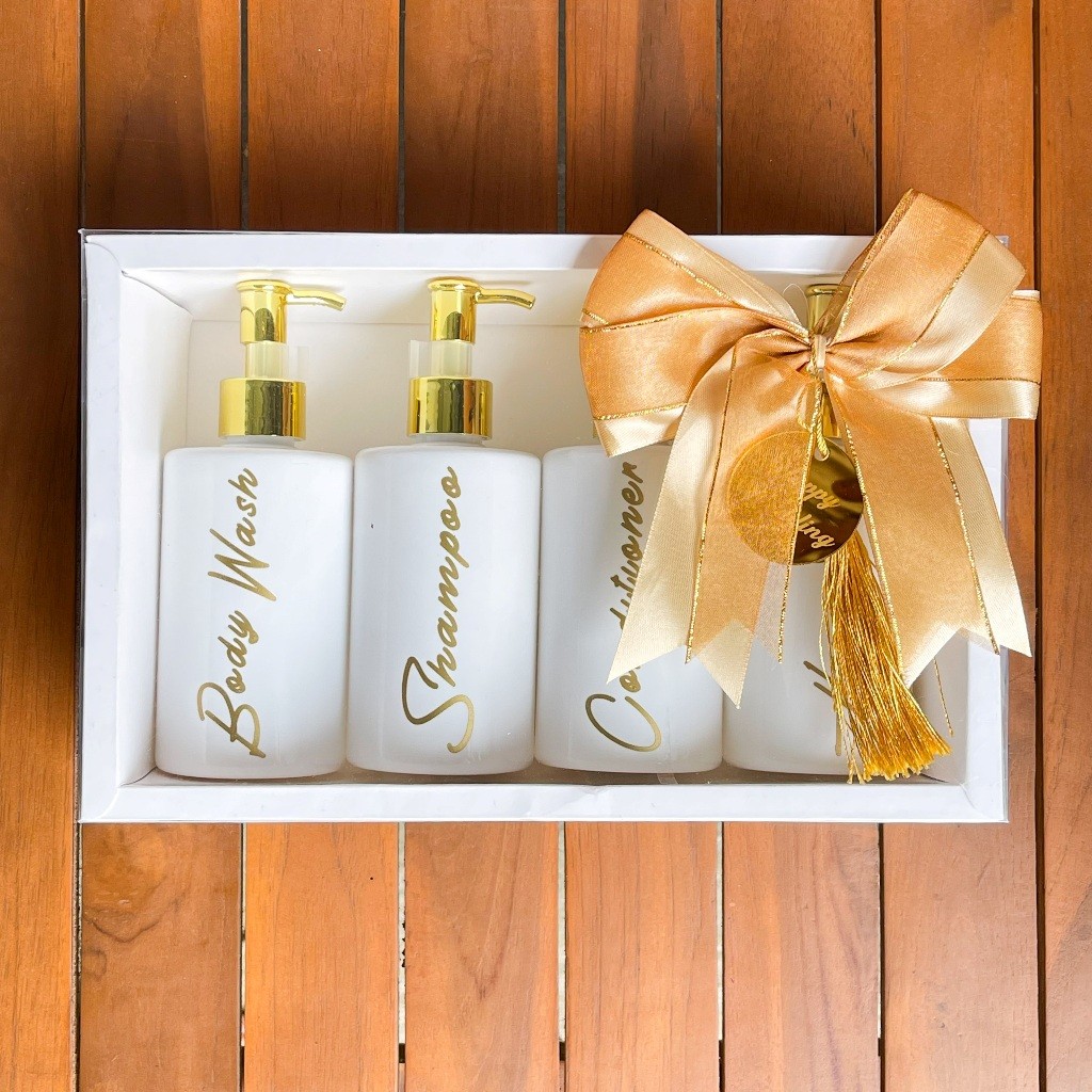 

Set Peralatan Mandi Gift Box Hampers Wedding Hampers Kado Nikahan Botol Shampo Sabun Estetik