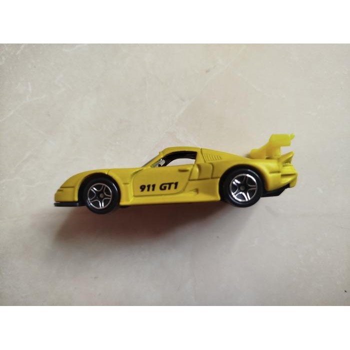 TOY DIECAST MATCHBOX LOOSE - PORSCHE 911 GT1  YELLOW  - USA ONLY - VERY RARE