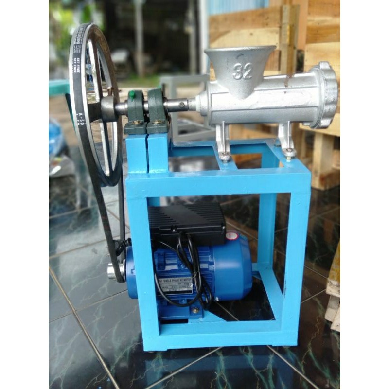 gilingan daging no.32 tenaga listrik dinamo 1 hp. gilingan sambel kacang,gilingan bumbu,gilingan pel