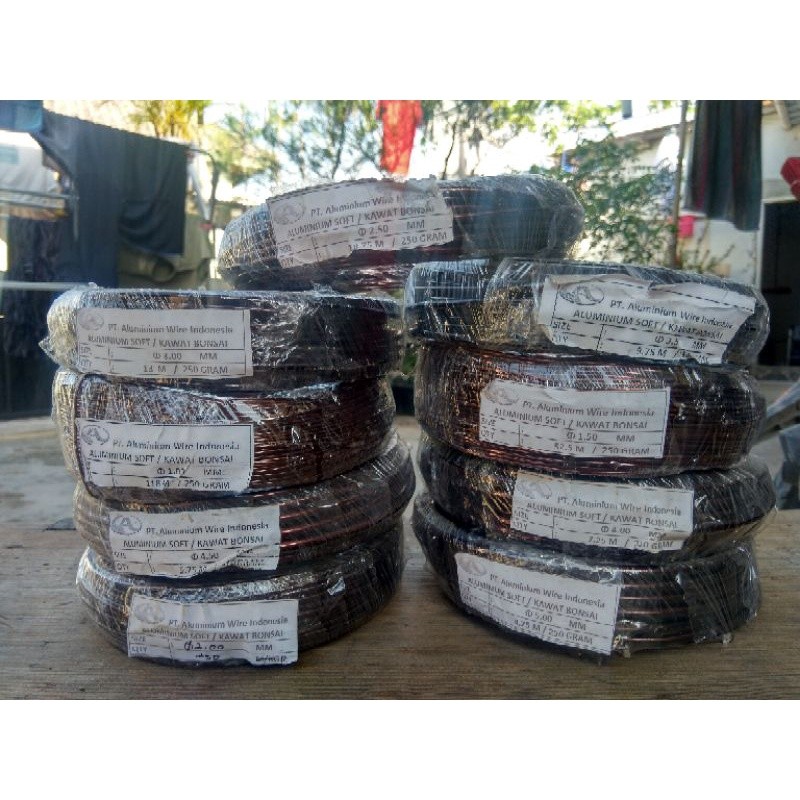 kawat bonsai warna MAROON 250 GRAM  ukuran 1~6 mm per roll kawat bonsai aluminium