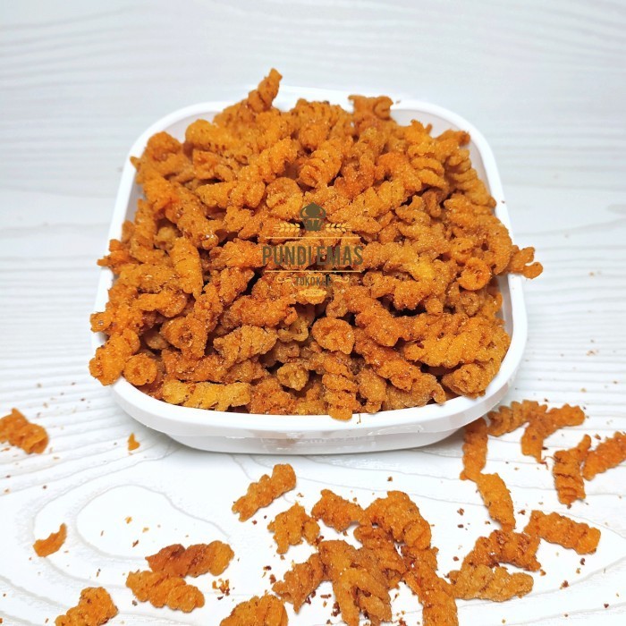 

Makaroni Spiral Pedas / Makroni Ulir Pedas Dan Asin Kemasan Ekonomis - Pedas, 200gr