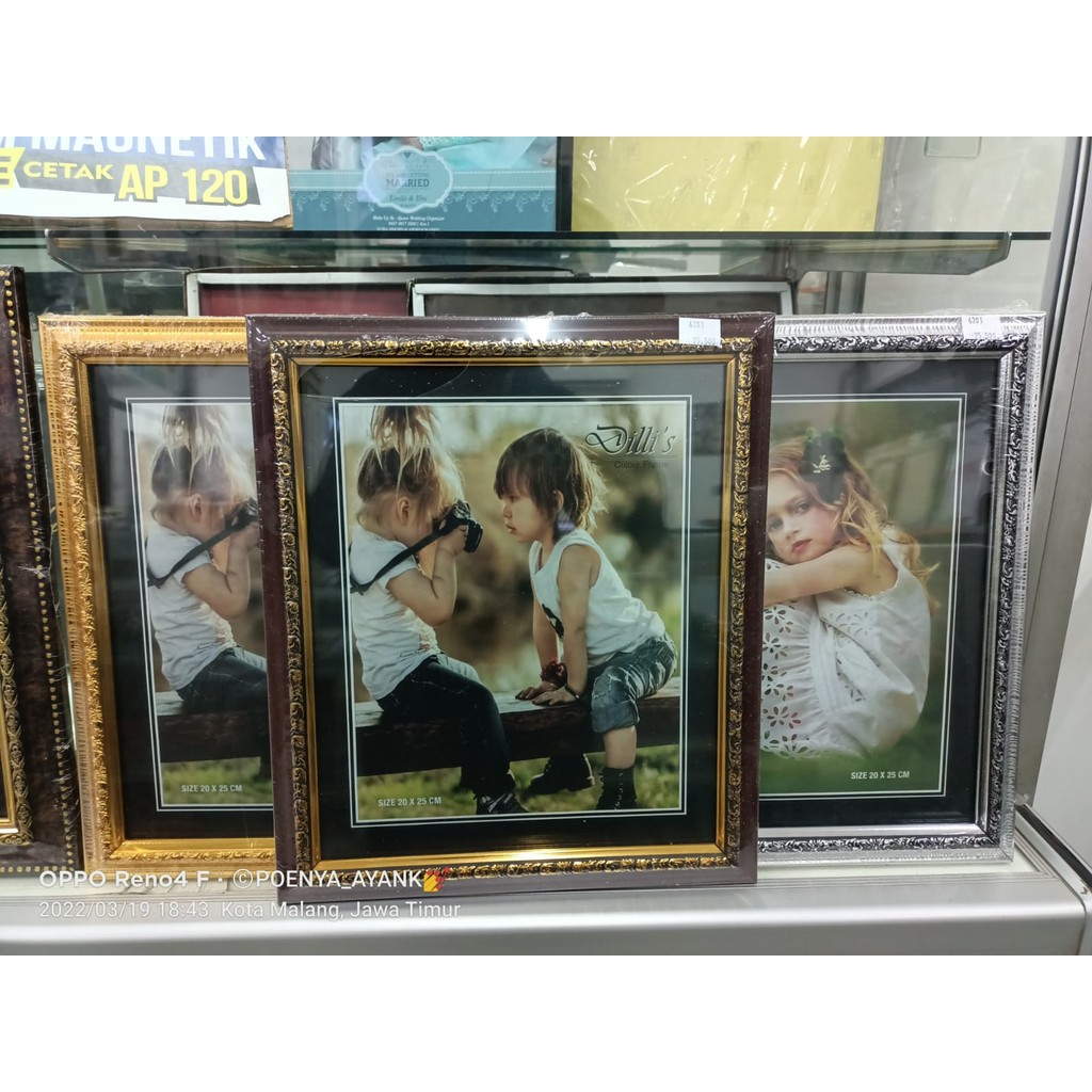 PIGURA 10R UKIR FRAME 10R UKIR CETAK FOTO 20X25 CM