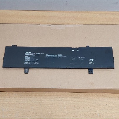 Baterai Laptop Asus VivoBook 15 X505 X505Z X505B - B31N1631 3ICP5/57/81 42Wh -MN