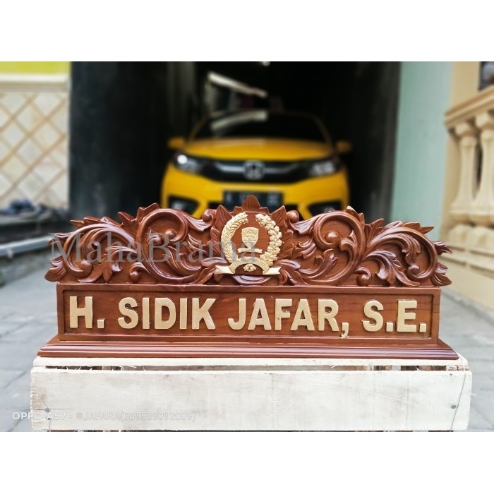 

papan nama meja ukir kayu jati-papan nama jabatan ukir jepara MB3212