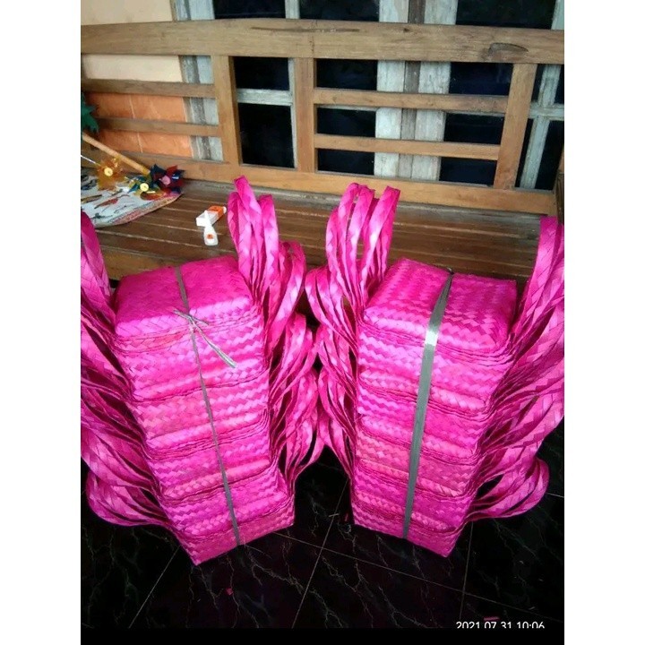 

besek jinjing warna ukuran 22x22 | besek bambu hampers kotak hantaran lebaran | Kerajinan Handmade Besek Pordjo