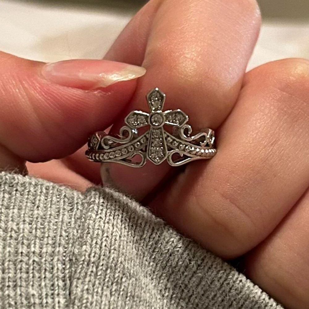 One Piece Exquisite Cross Wave Opening Inlaid Fashion  Zircon Copper Silver Colour Ring Woman Party 