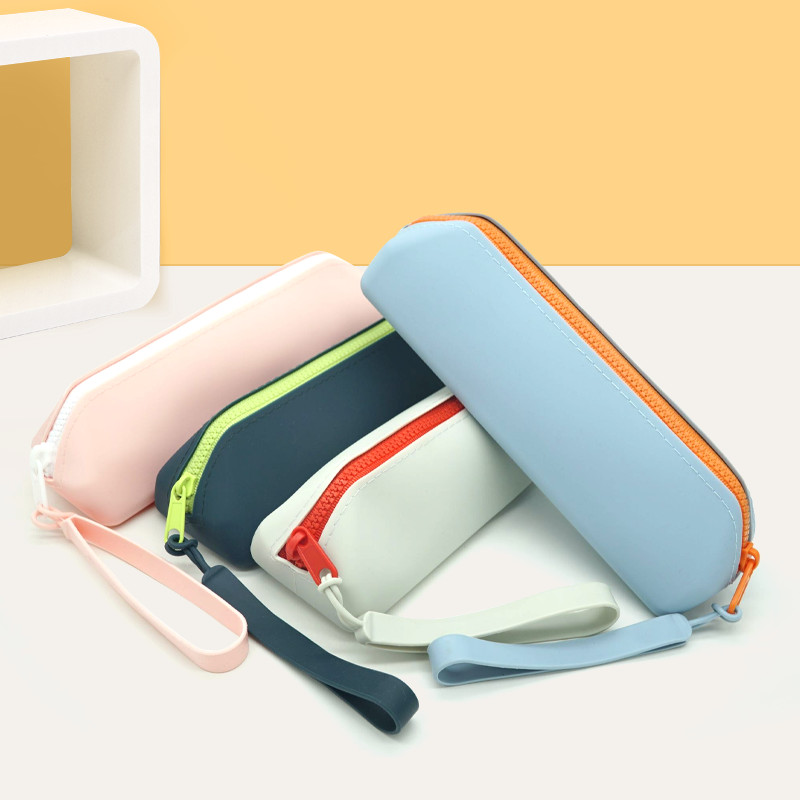 

Pencil Case Small Triangle Pouch Aesthetic Pencil Bag Pencil Pouch for Women Makeup Pouch Silicone Multifunctional Storage Case