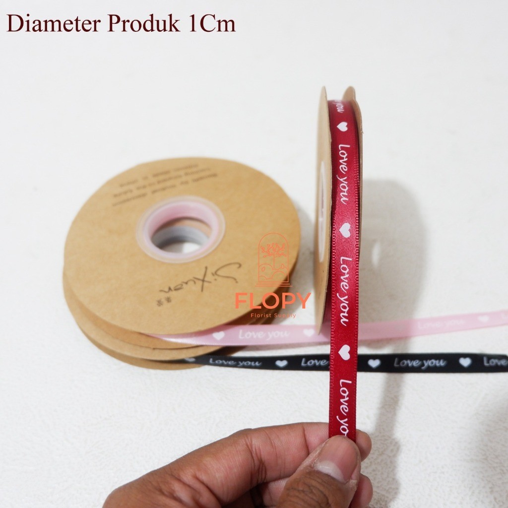 

[ 1 CM X 36 METER ] Pita Kado / Pita Satin Roll Motif Love You / Pita Satin