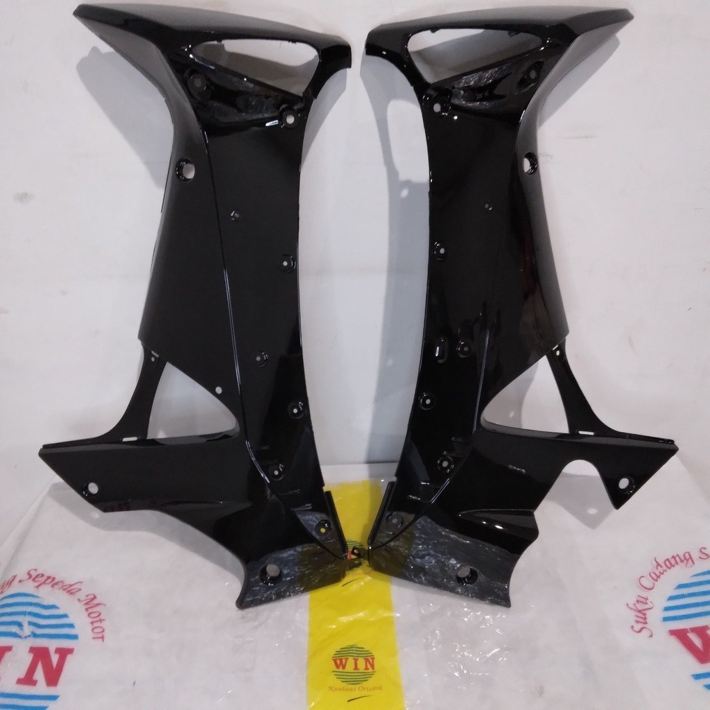 Sayap Dalam Supra X 125 2004 2005 2006 Hitam | legshield dalam WIN | tebeng depan motor | legsil ebe