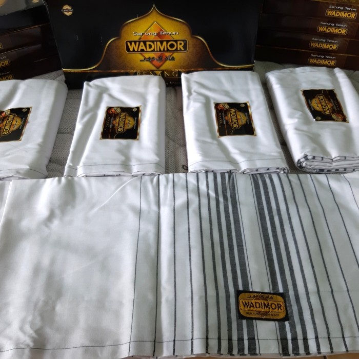 Sarung WADIMOR Hitam Putih Polos Premium Original Dewasa Anak Grosir Kain Samping Tumpal Sholat Sant