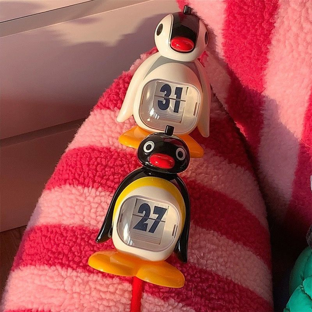 

2025 New Penguin Flip Perpetual Calendar Cute Penguin Doll Desktop Decorations Friends Birthday Gift Children Bedside Calendar