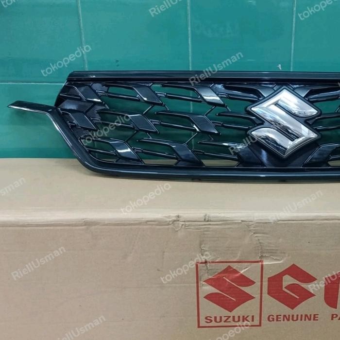 grill depan all new ertiga 2022 black quaality