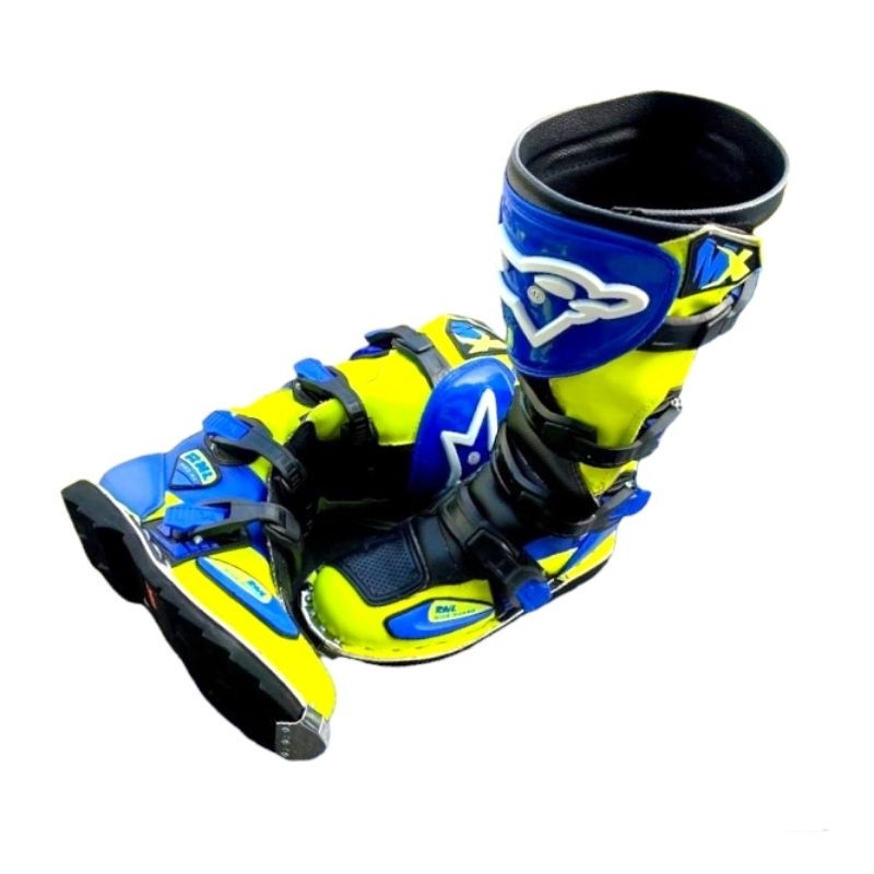 RNL sepatu boot pria dewasa trail adventure motto cross