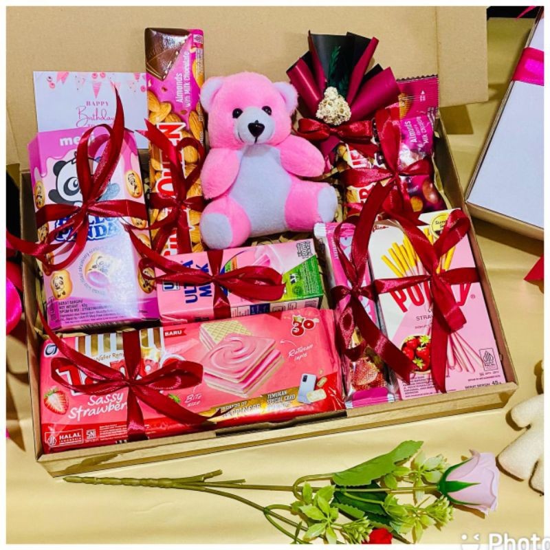 

Kado gifts box coklat | hampers coklat | hampers ultah | kado pacar coklat