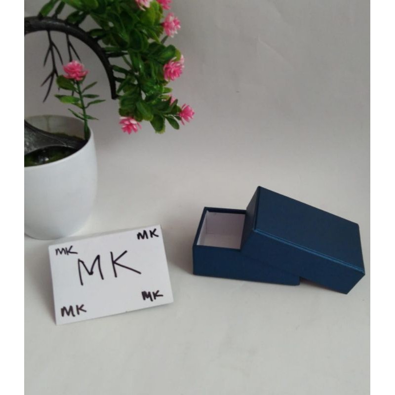 

HARDBOX/ KOTAK KADO/ KOTAK CINCIN/8X5X3CM/ KOTAK MAHAR/ BOX RING / BOX CINCIN/ BOX LAMARAN MAIKA PACK