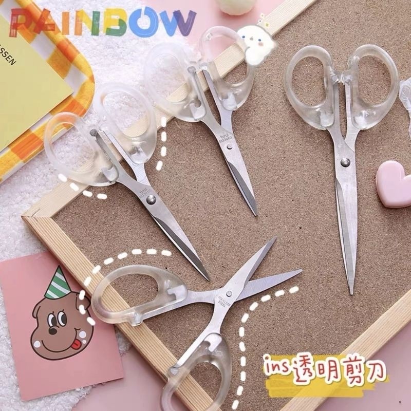 

EMMOTTO || Gunting Kertas Aesthetic Transparan Scissors Scrapbook Use - Gunting Bening Putih Aesthetic Polos / Gunting Kertas Estetik Transparan untuk Sekolah Kantor