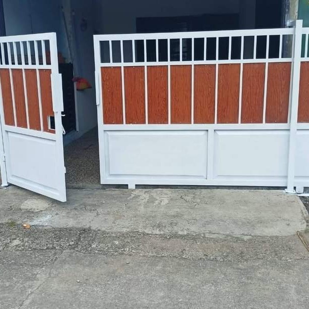 pagar minimalis kombinasi plank wood