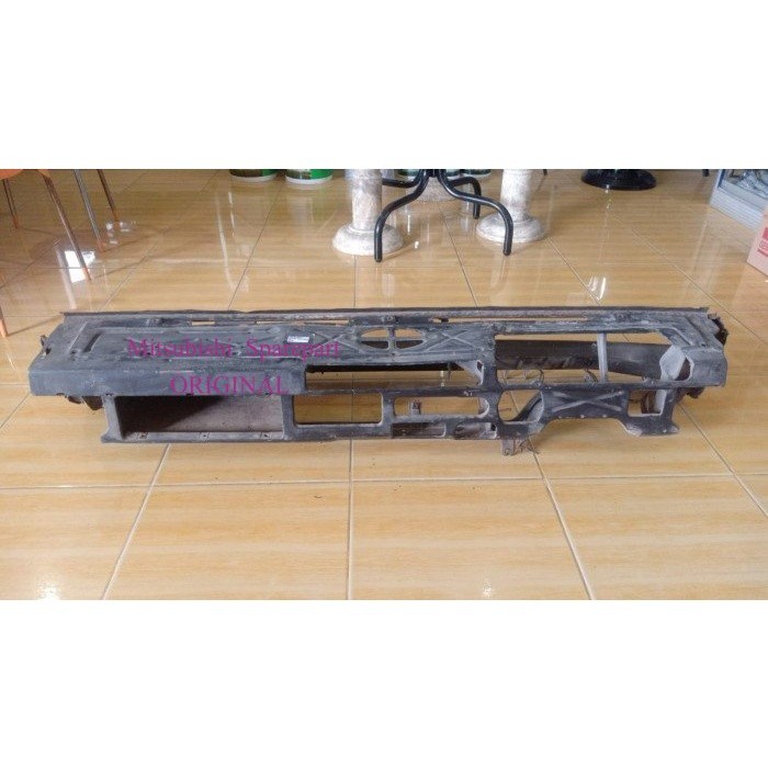 Kerangka Dasbor + Tulangan Kedok L300 Original Mitsubishi