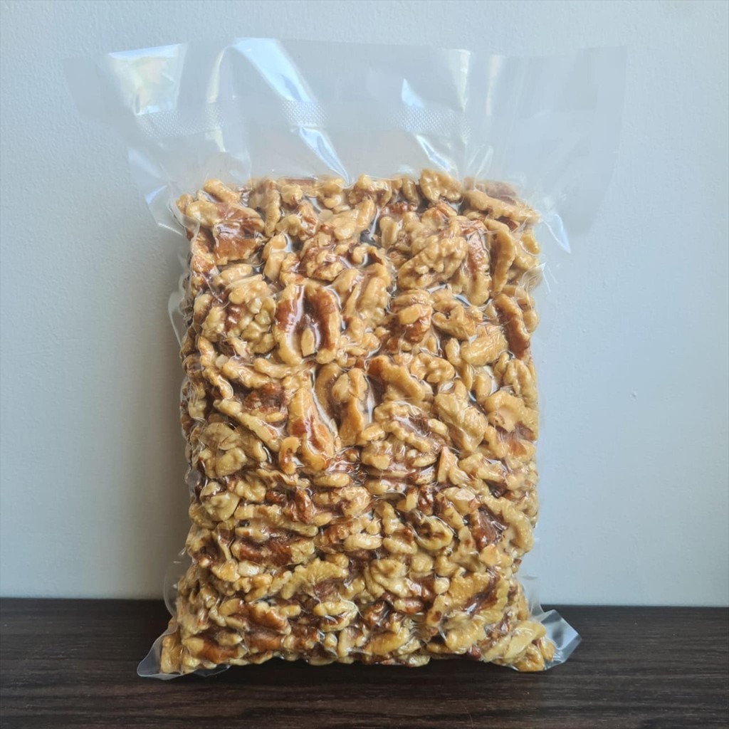 

Kacang Walnut Panggang 1000g ( Roasted Walnut Original )