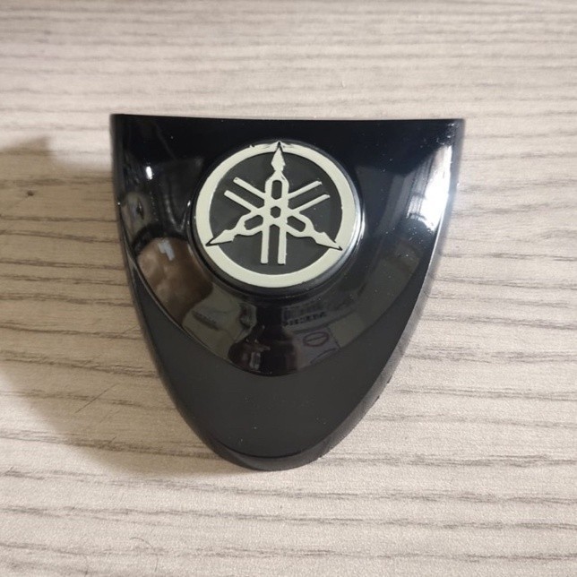 EMBLEM PANEL FIZ R LOGO GARPUTALA YAMAHA FIZ R DASI DEPAN FIZR