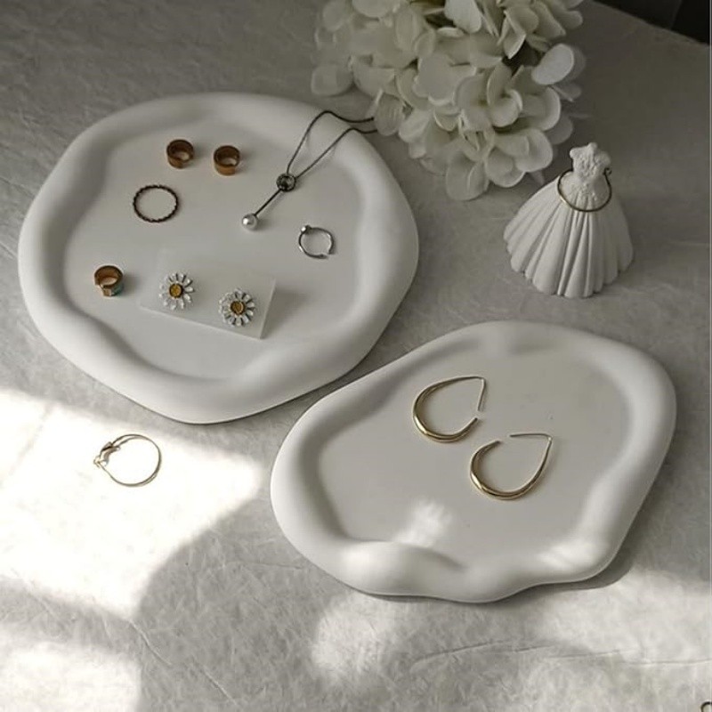 

Irregular Cloud Tray Silicone Molds DIY Gypsum Plate Tea Cup Mat Jewelry Storage Box Decorative Ornament Resin Mold Handicrafts