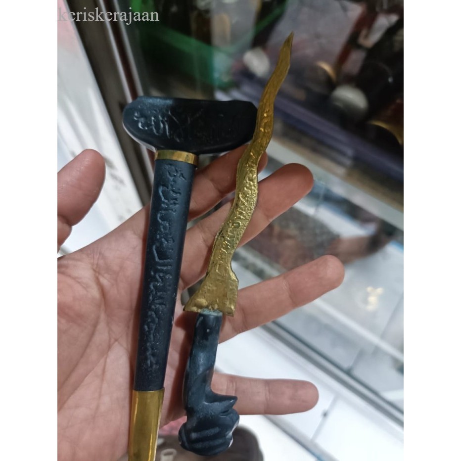 

keris pandawa emas dari kuningan warngka gayam sepuh mataram bk Keris sengkelat majapahit mataram kartosuro kartasura BalineseJawa Ja antik