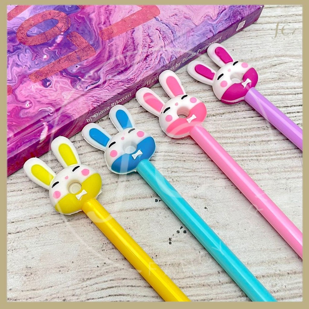 

Pen / Pulpen / Bolpen Gel Tinta Hitam Karakter Rabbit Cream Donut Bunny Donat Kelinci PG-1481 ATK Sekolah Anak Harga Grosir Ready COD