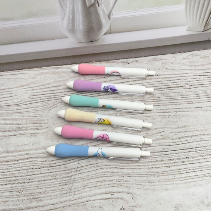 

Pulpen Pena Bolpen Mekanik Cetek Empuk Karakter Kartun SANRIO Super Cute Lucu Special Edition Terlaris Pegangan Empuk Lembut Favorit Anak Kualitas Terbaik Alat Tulis Sekolah Kekinian